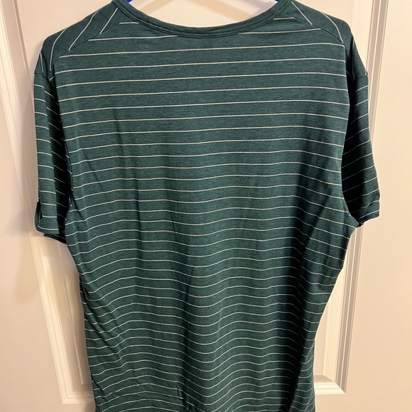 NEW LULULEMON SHIRT - Picture 3 of 3